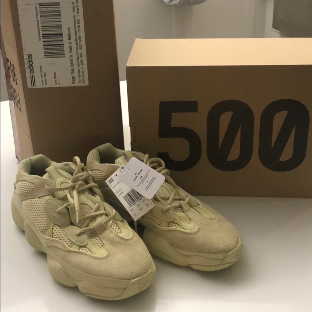 Yeezy 500 Moon Boost Super Yellow Rare NWT